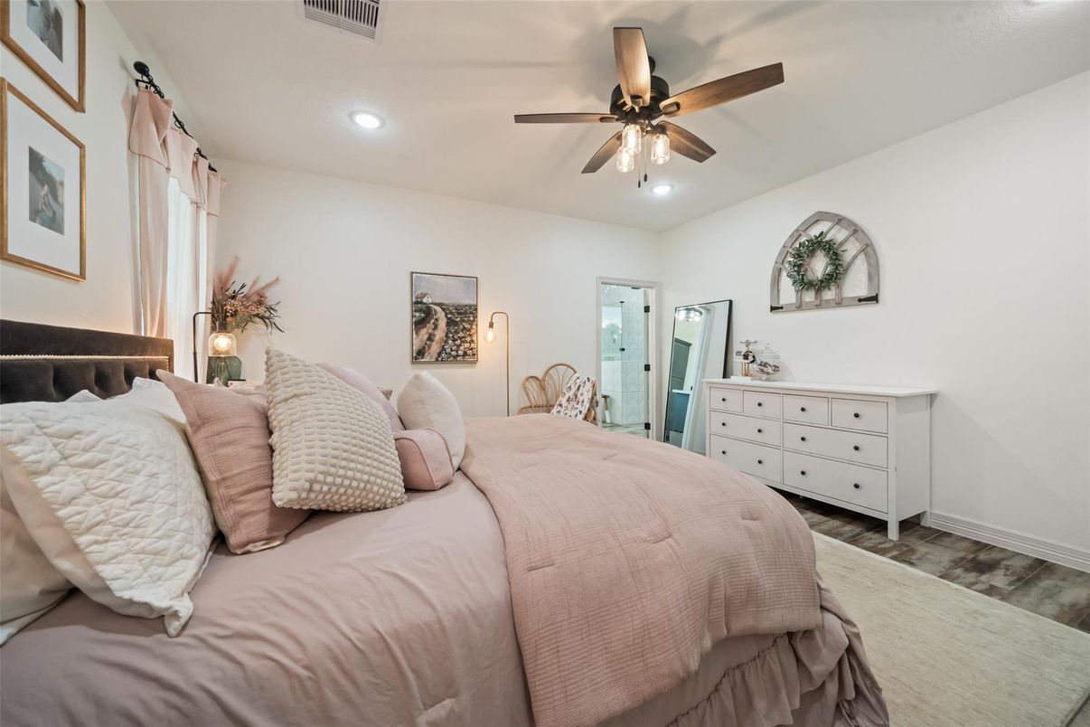 Bedroom, Interior, Recessed Lighting, Wood Texture Flooring