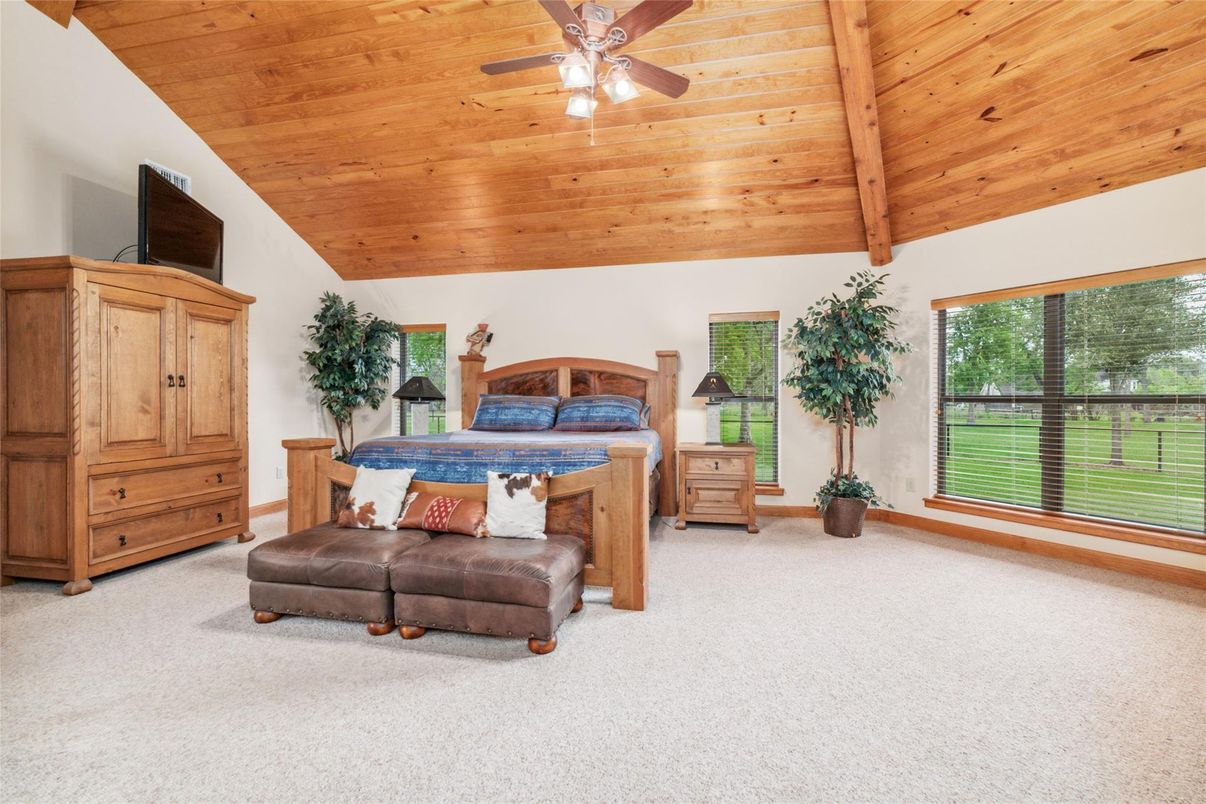 Bedroom, Interior, Wooden Beams, Wooden Ceilings