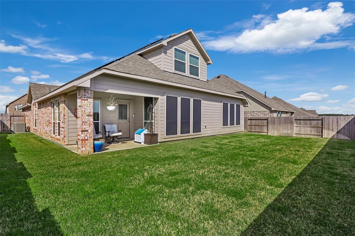 Backyard, Exterior