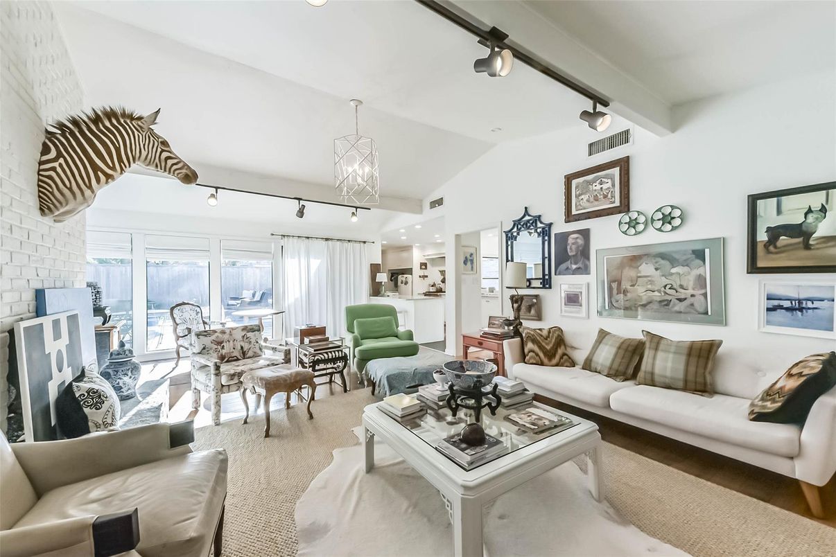 Interior, Living room, Pendant Lights, Recessed Lighting