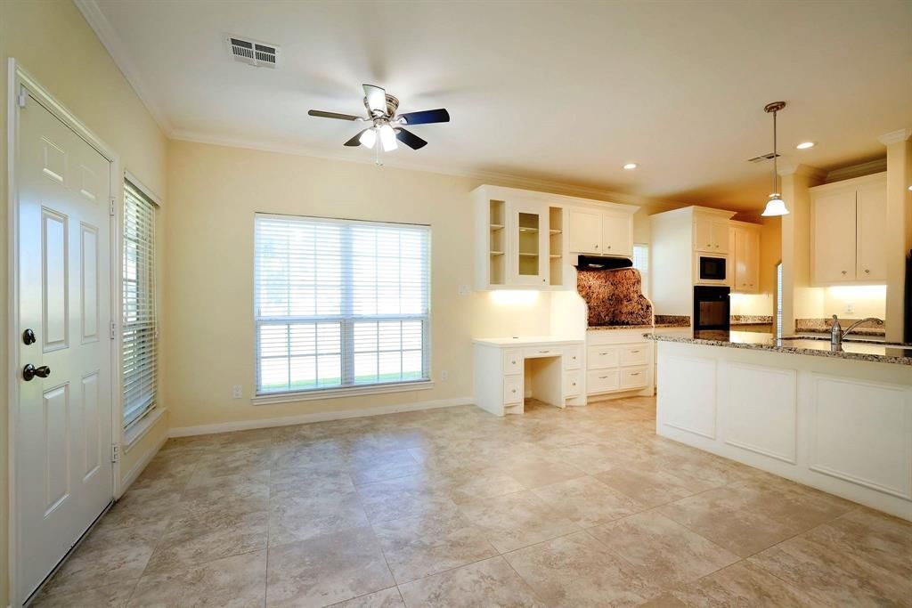Interior, Kitchen, Pendant Lights, Recessed Lighting