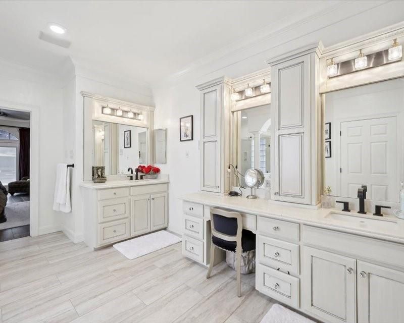 Bathroom, Dual Sink Vanities, Interior, Recessed Lighting, Wood Texture Flooring