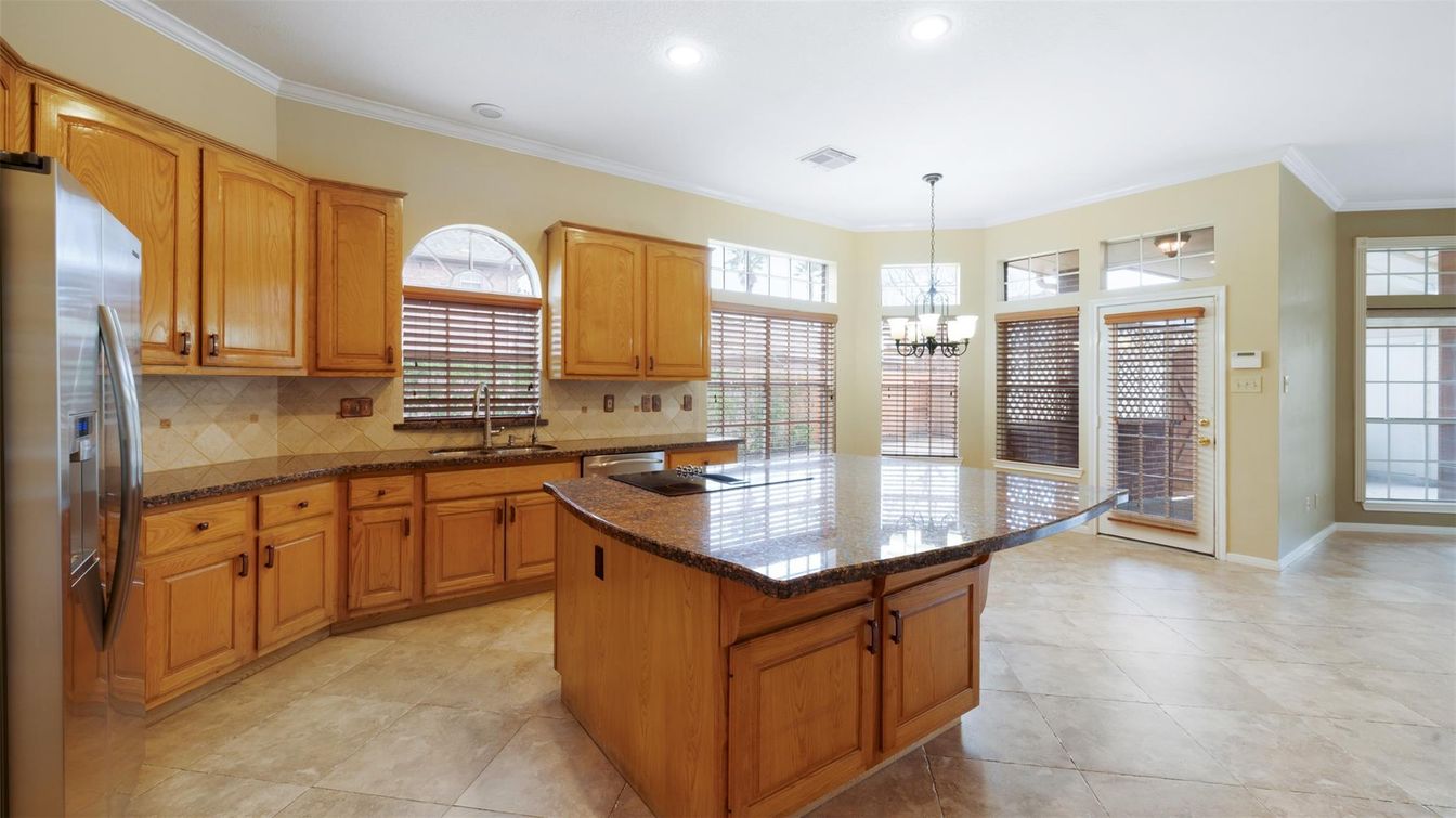 Chandelier, Interior, Kitchen, Recessed Lighting