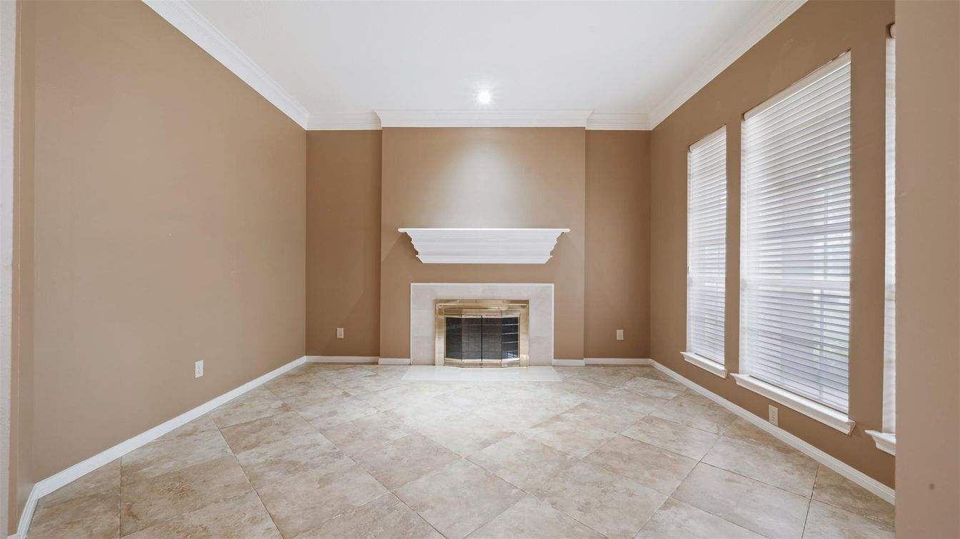 Empty room, Fireplace, Interior, Recessed Lighting