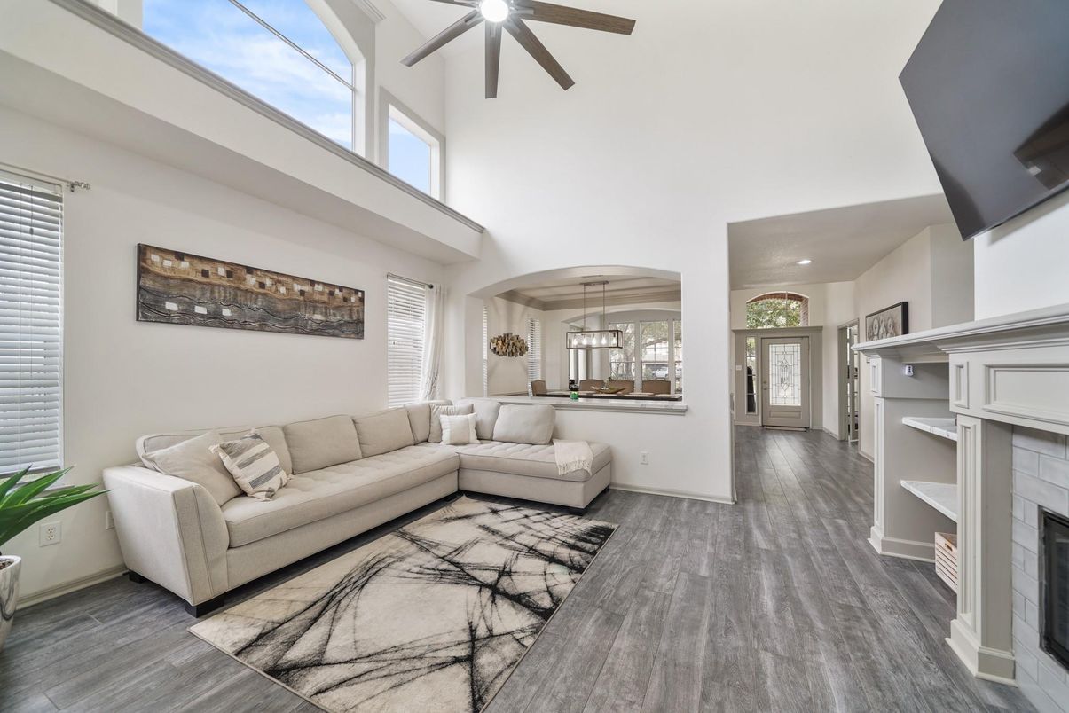 Fireplace, Interior, Living room, Pendant Lights, Recessed Lighting, Wood Texture Flooring