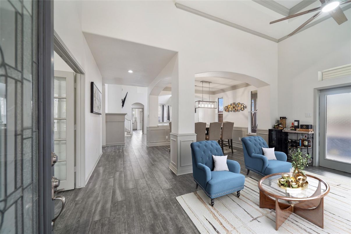 Dining room, Interior, Living room, Pendant Lights, Recessed Lighting, Wood Texture Flooring