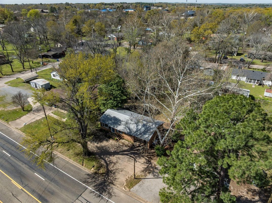 Exterior, Drone