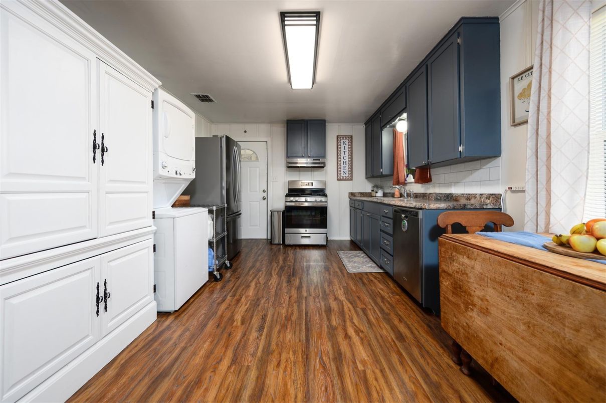 Interior, Kitchen, Stainless Steel Appliances, Wood Texture Flooring