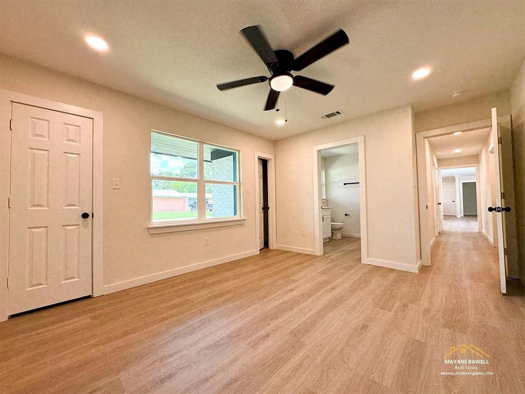Bathroom, Empty room, Interior, Recessed Lighting, Wood Texture Flooring