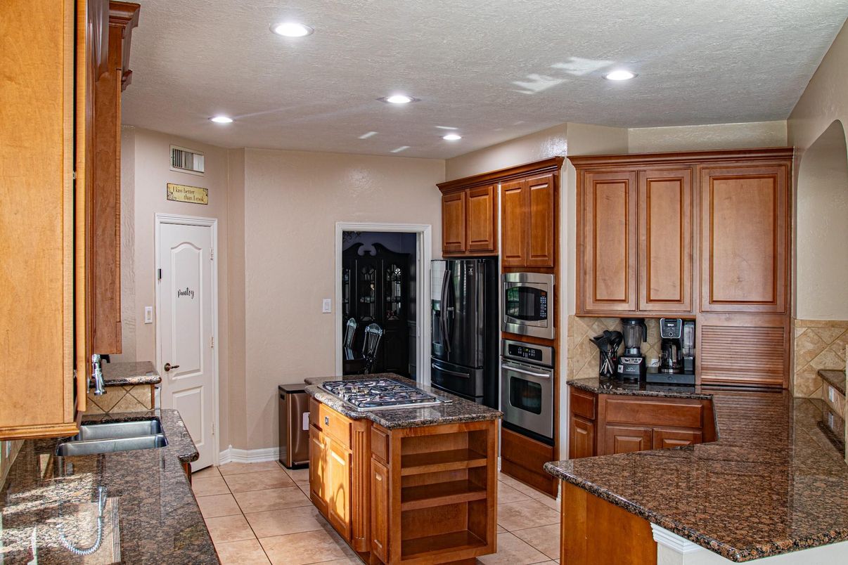 Interior, Kitchen, Recessed Lighting