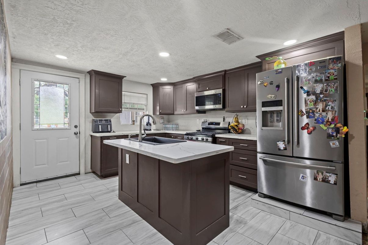 Interior, Kitchen, Marble, Recessed Lighting, Stainless Steel Appliances