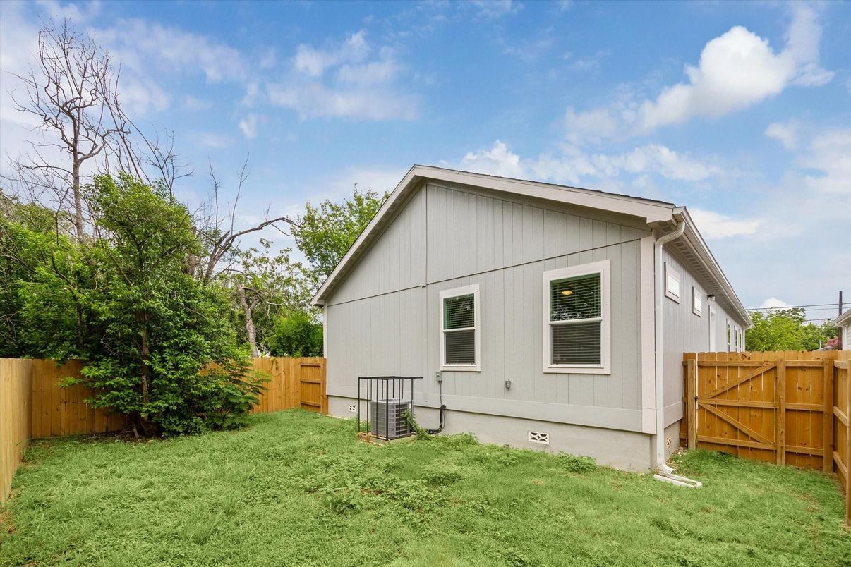 Backyard, Exterior