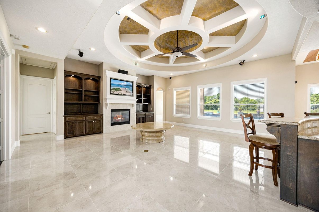 Fireplace, Interior, Recessed Lighting