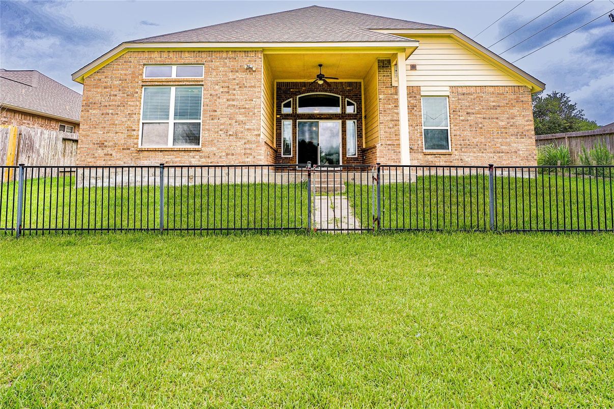 Backyard, Exterior, Facade, Brick Facade, None