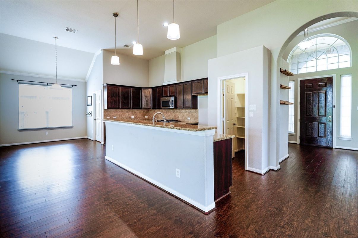 Interior, Kitchen, Pendant Lights, Wood Texture Flooring