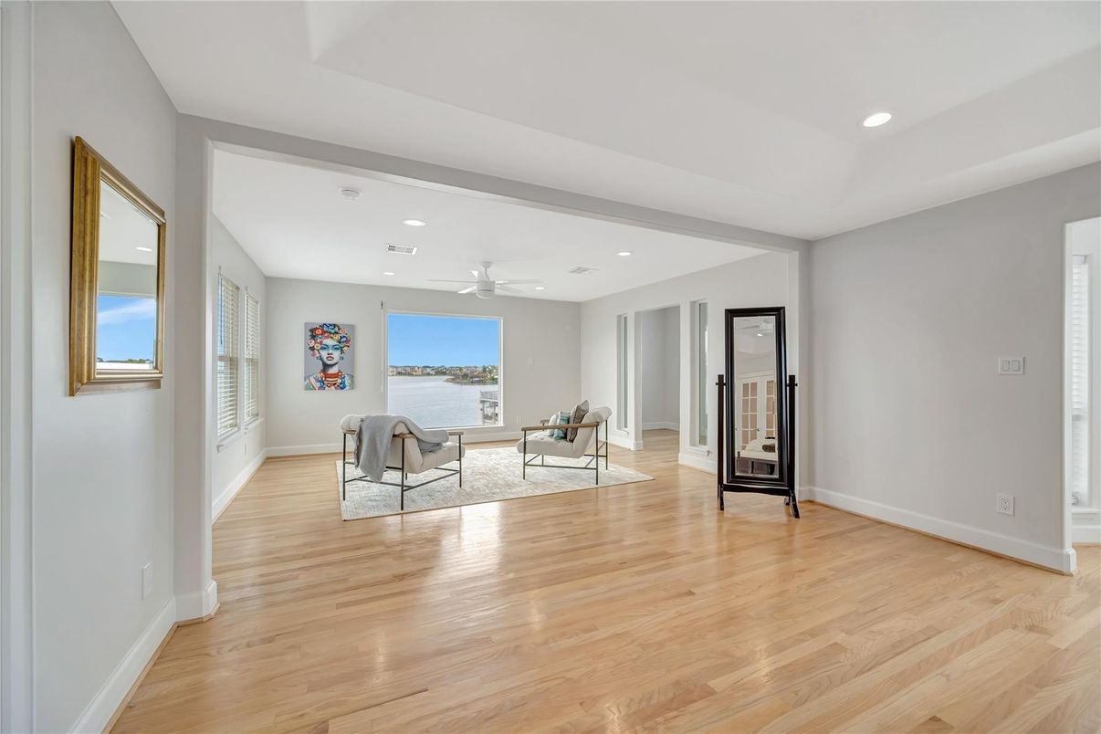 Interior, Recessed Lighting, Water, Wood Texture Flooring
