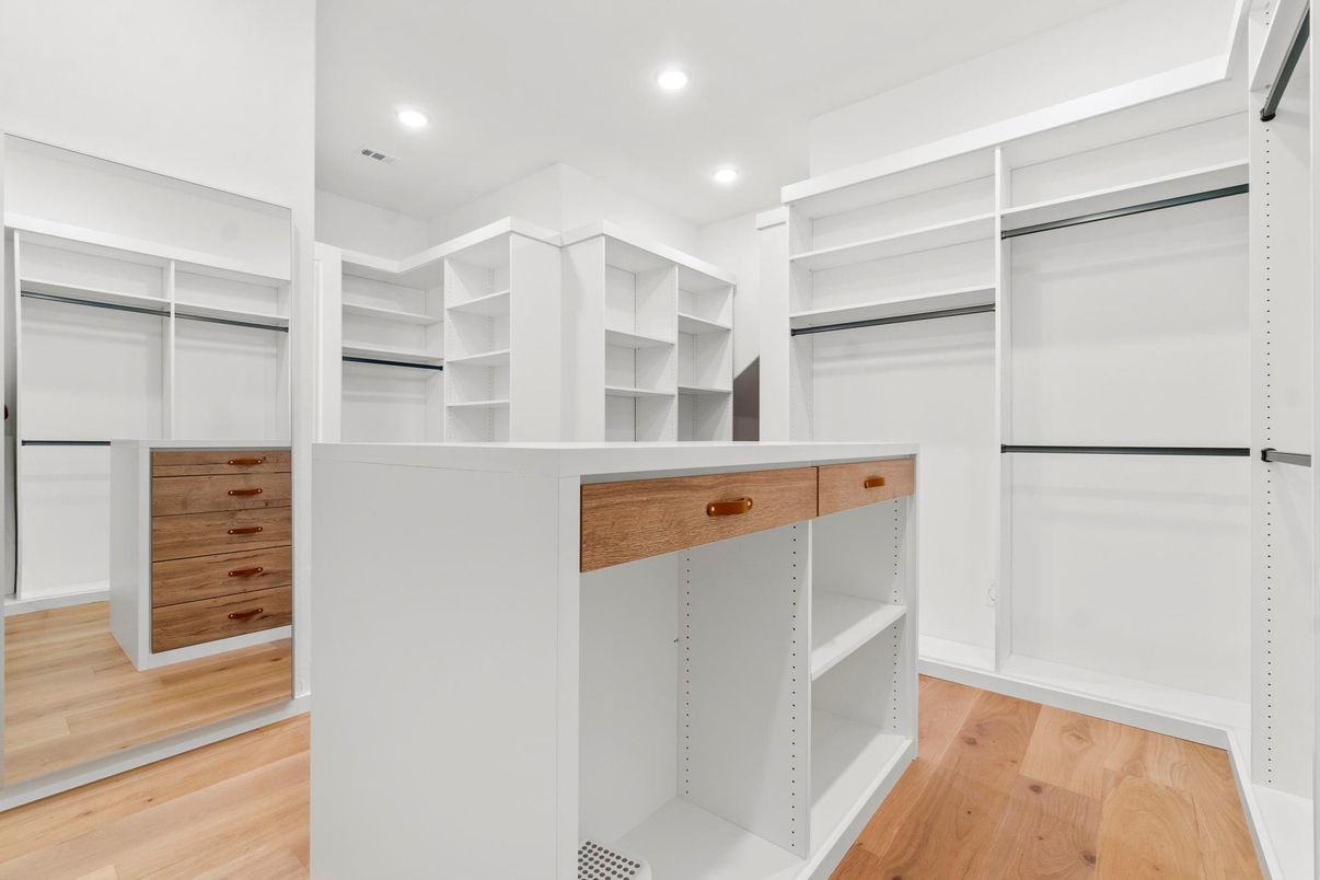 Interior, Recessed Lighting, Walk-in Closets, Wood Texture Flooring