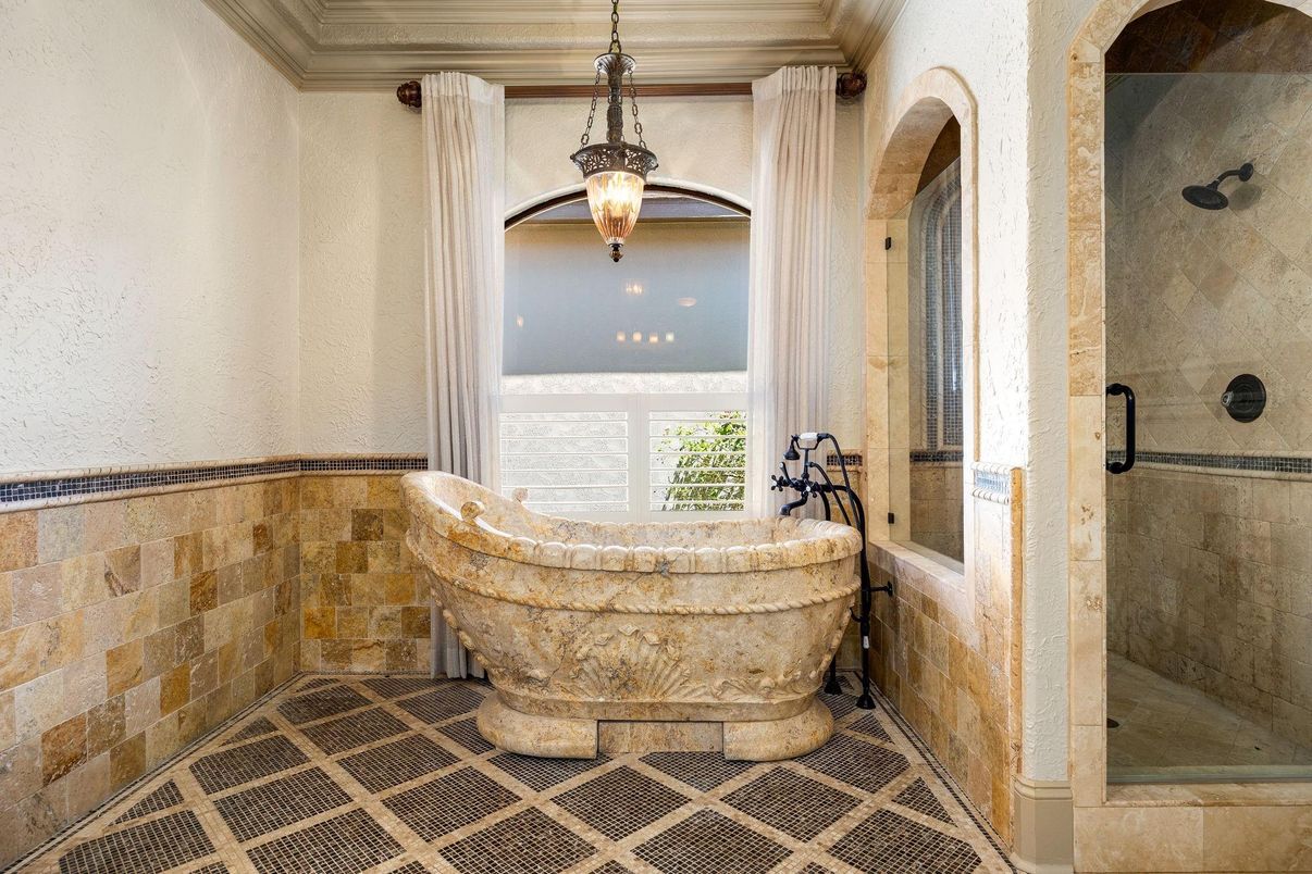 Bathroom, Interior, Pendant Lights, Recessed Lighting