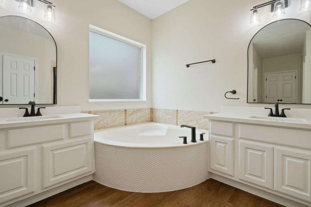 Bathroom, Dual Sink Vanities, Interior, Wood Texture Flooring