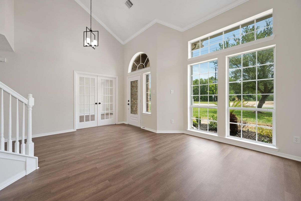 Empty room, Interior, Pendant Lights, Wood Texture Flooring