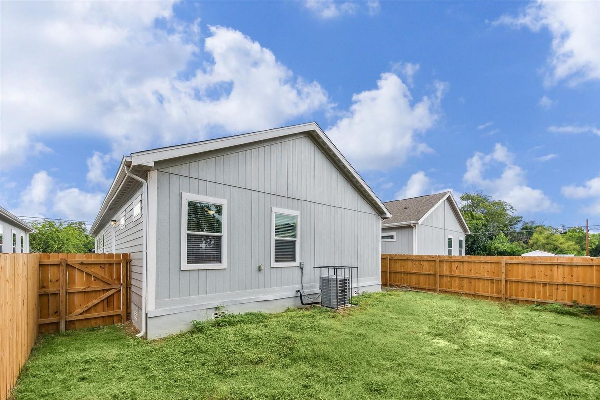 Backyard, Exterior