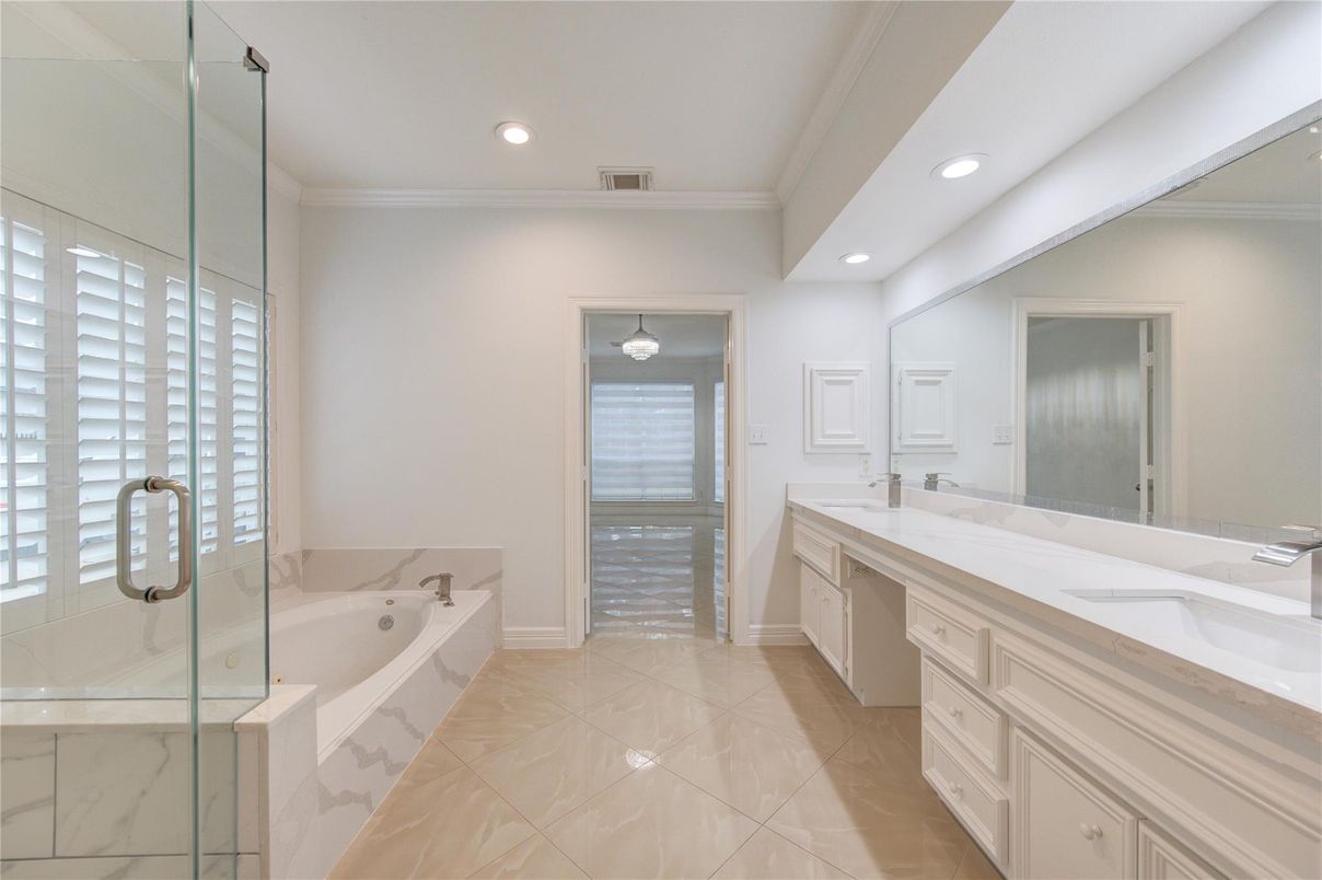 Bathroom, Dual Sink Vanities, Glass Shower, Interior, Recessed Lighting