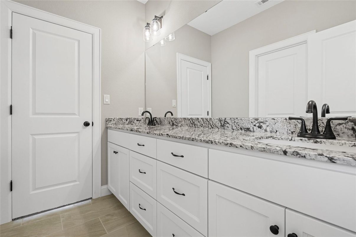Bathroom, Dual Sink Vanities, Interior