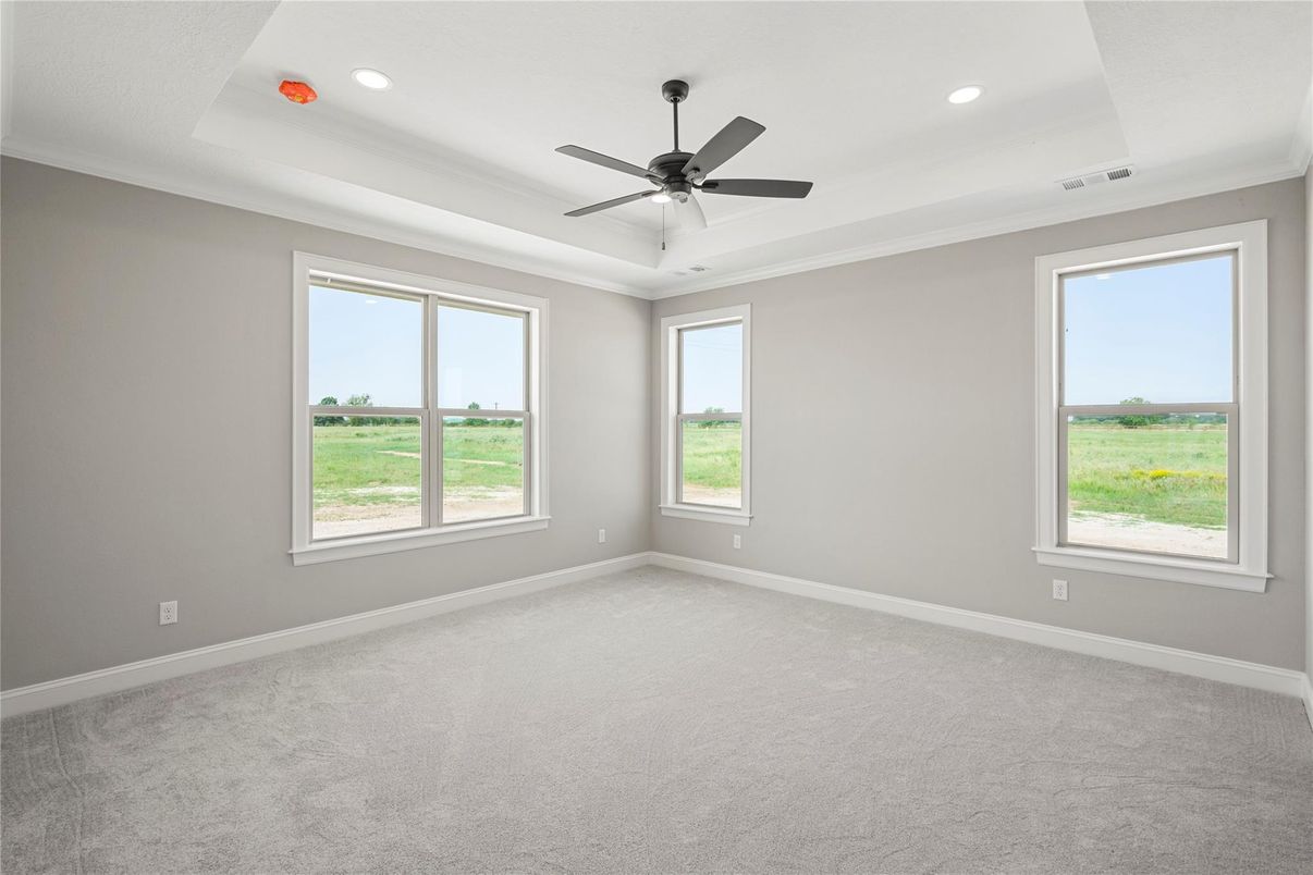 Empty room, Interior, Recessed Lighting
