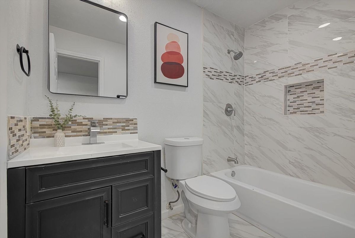 Bathroom, Interior, Marble, Marble Walls
