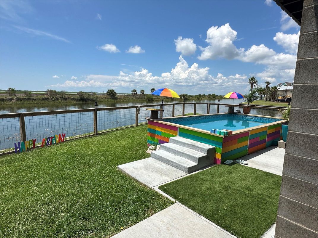 Backyard, Exterior, Pool, Water