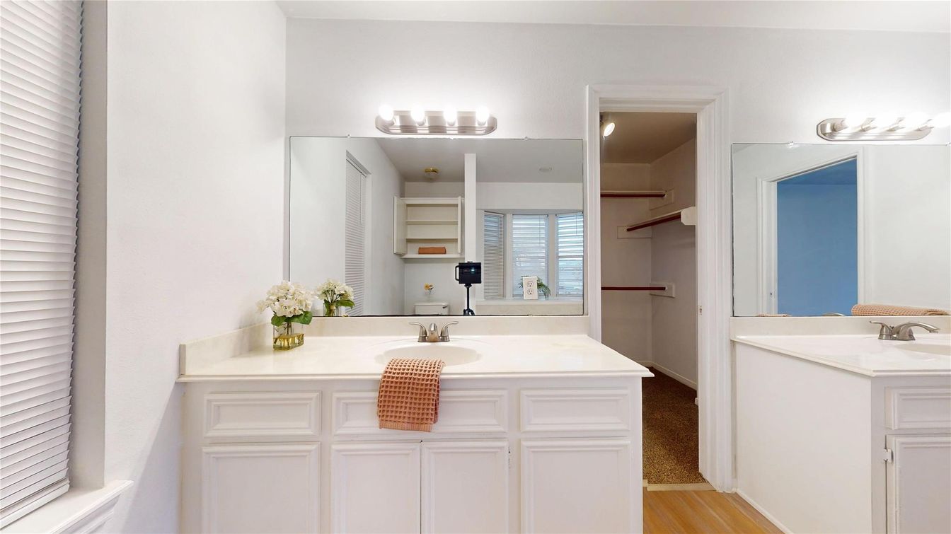 Bathroom, Dual Sink Vanities, Interior, Wood Texture Flooring