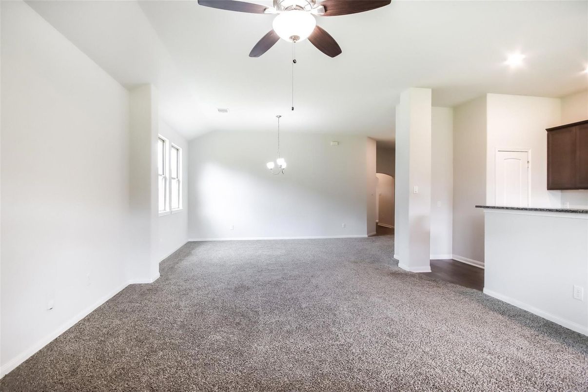 Empty room, Interior, Recessed Lighting