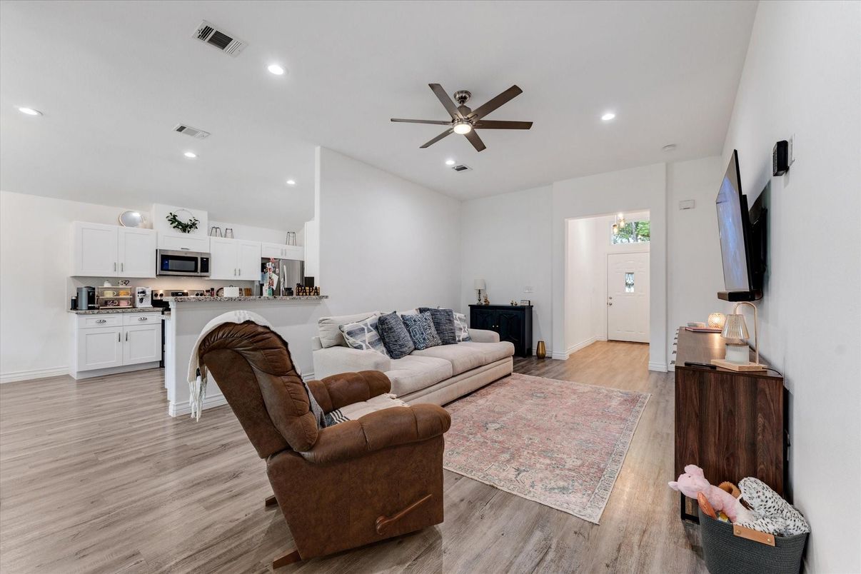 Interior, Kitchen, Living room, Recessed Lighting, Wood Texture Flooring