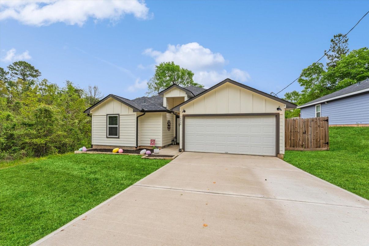 Attached, Backyard, Exterior, Facade, Ranch