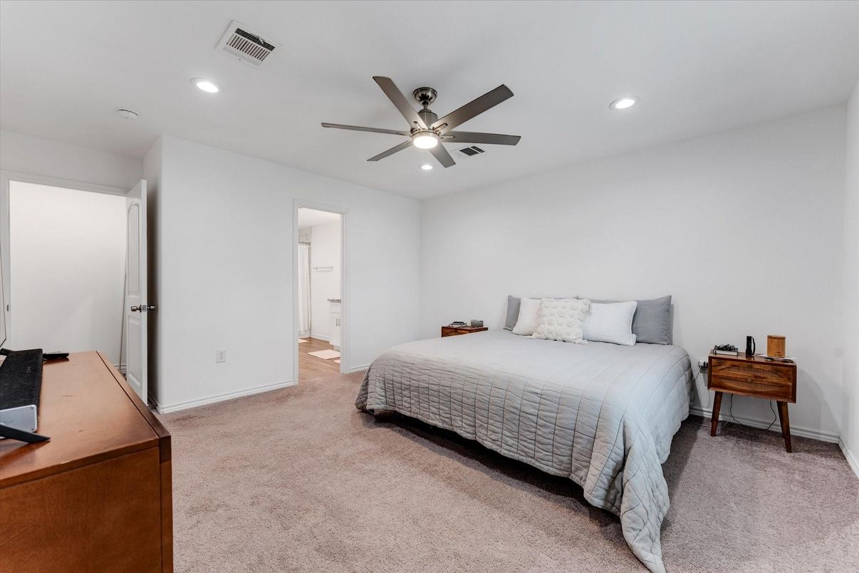 Bedroom, Interior, Recessed Lighting