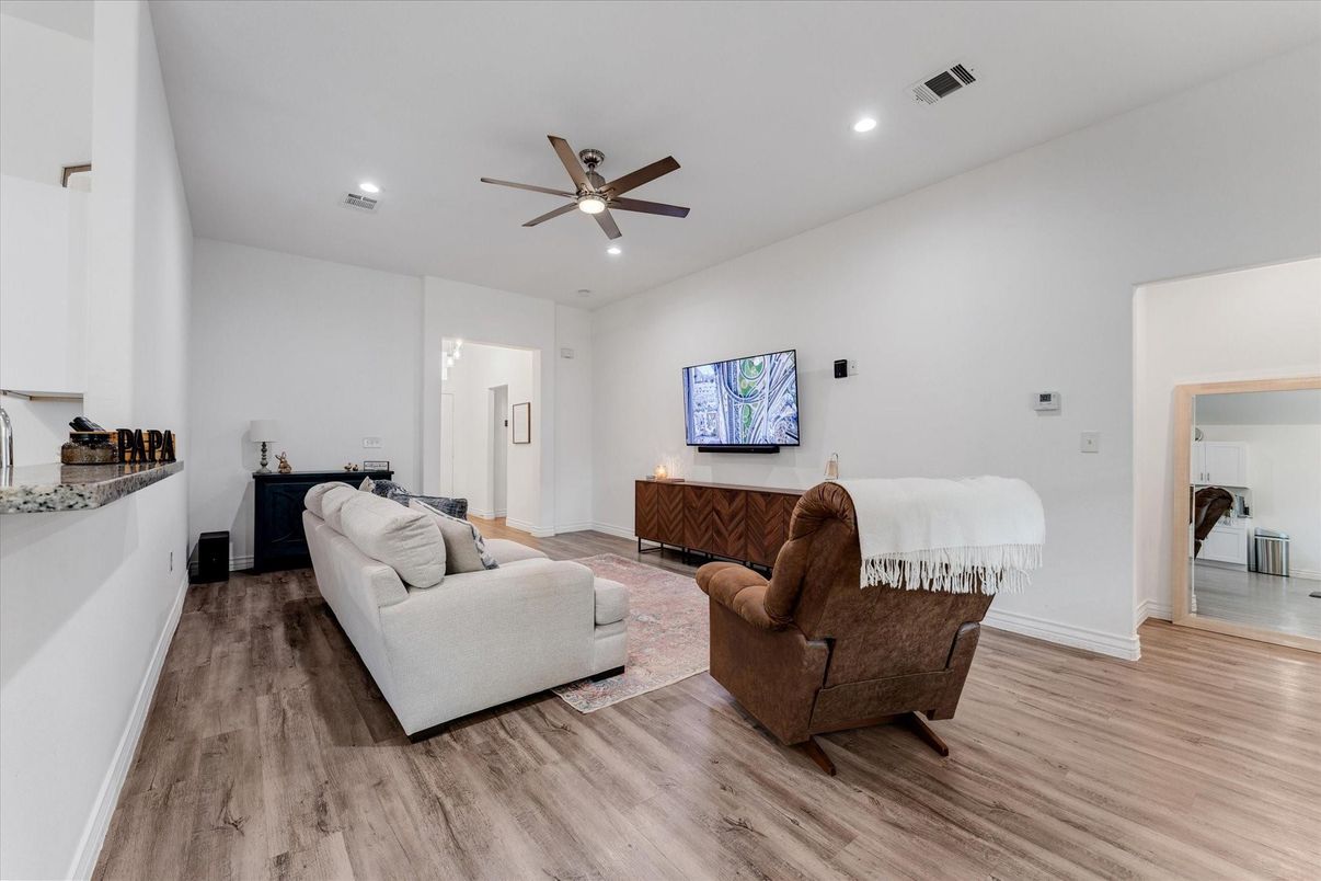 Interior, Living room, Recessed Lighting, Wood Texture Flooring