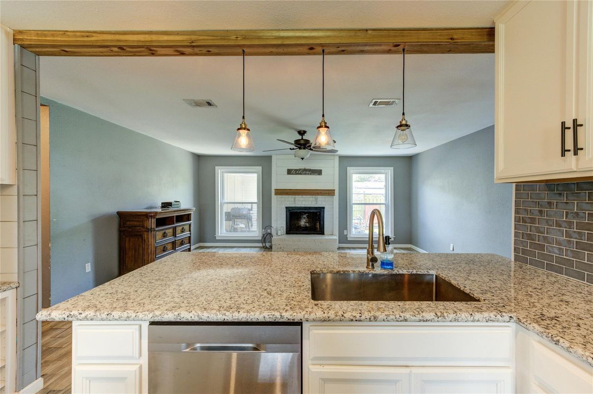 Fireplace, Interior, Kitchen, Pendant Lights