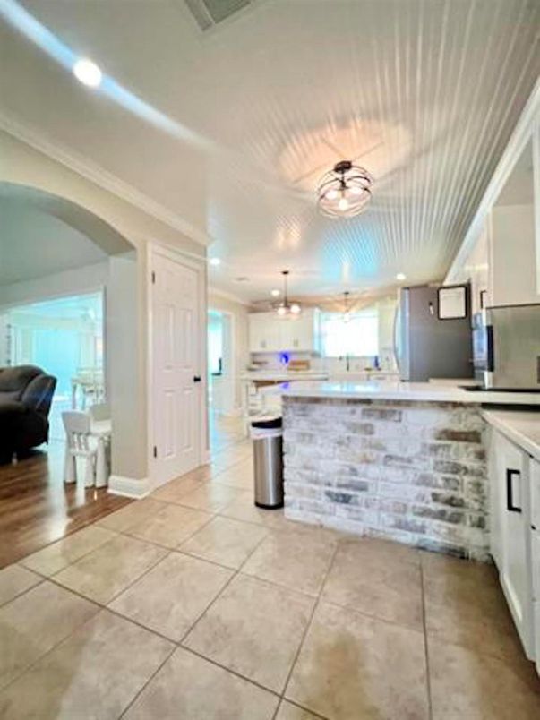 Interior, Kitchen, Pendant Lights, Recessed Lighting, Wood Texture Flooring