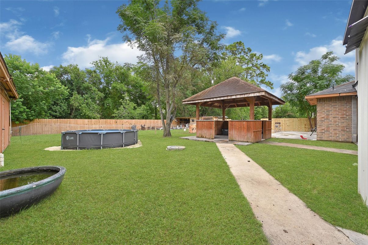 Backyard, Exterior, Pool