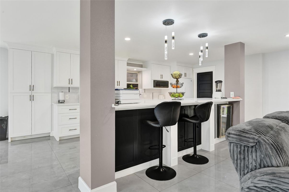 Interior, Kitchen, Pendant Lights, Recessed Lighting