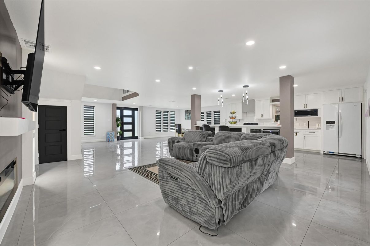 Fireplace, Interior, Kitchen, Living room, Pendant Lights, Recessed Lighting