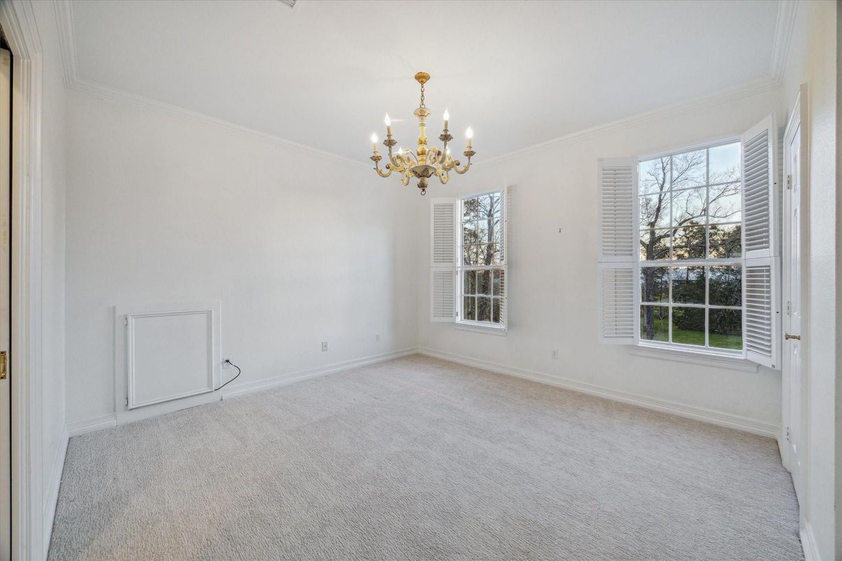 Chandelier, Empty room, Interior