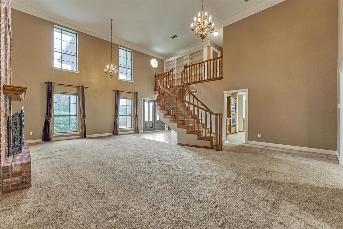 Chandelier, Fireplace, Interior, Pendant Lights