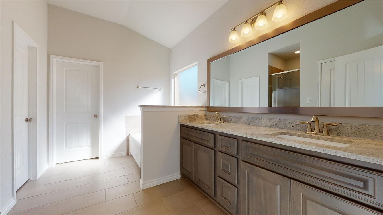 Bathroom, Dual Sink Vanities, Interior