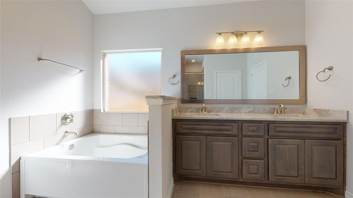 Bathroom, Dual Sink Vanities, Interior
