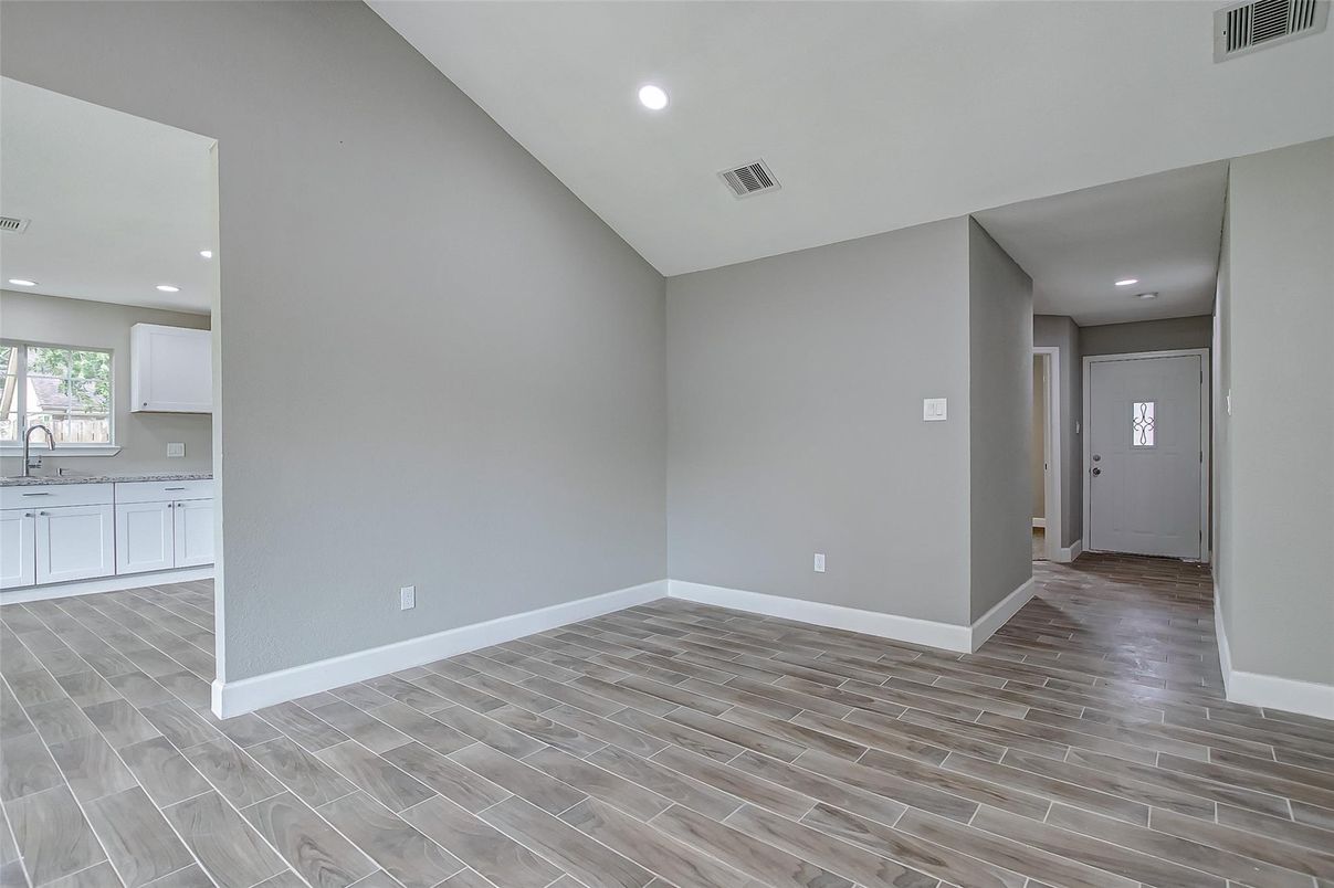 Empty room, Interior, Recessed Lighting, Wood Texture Flooring