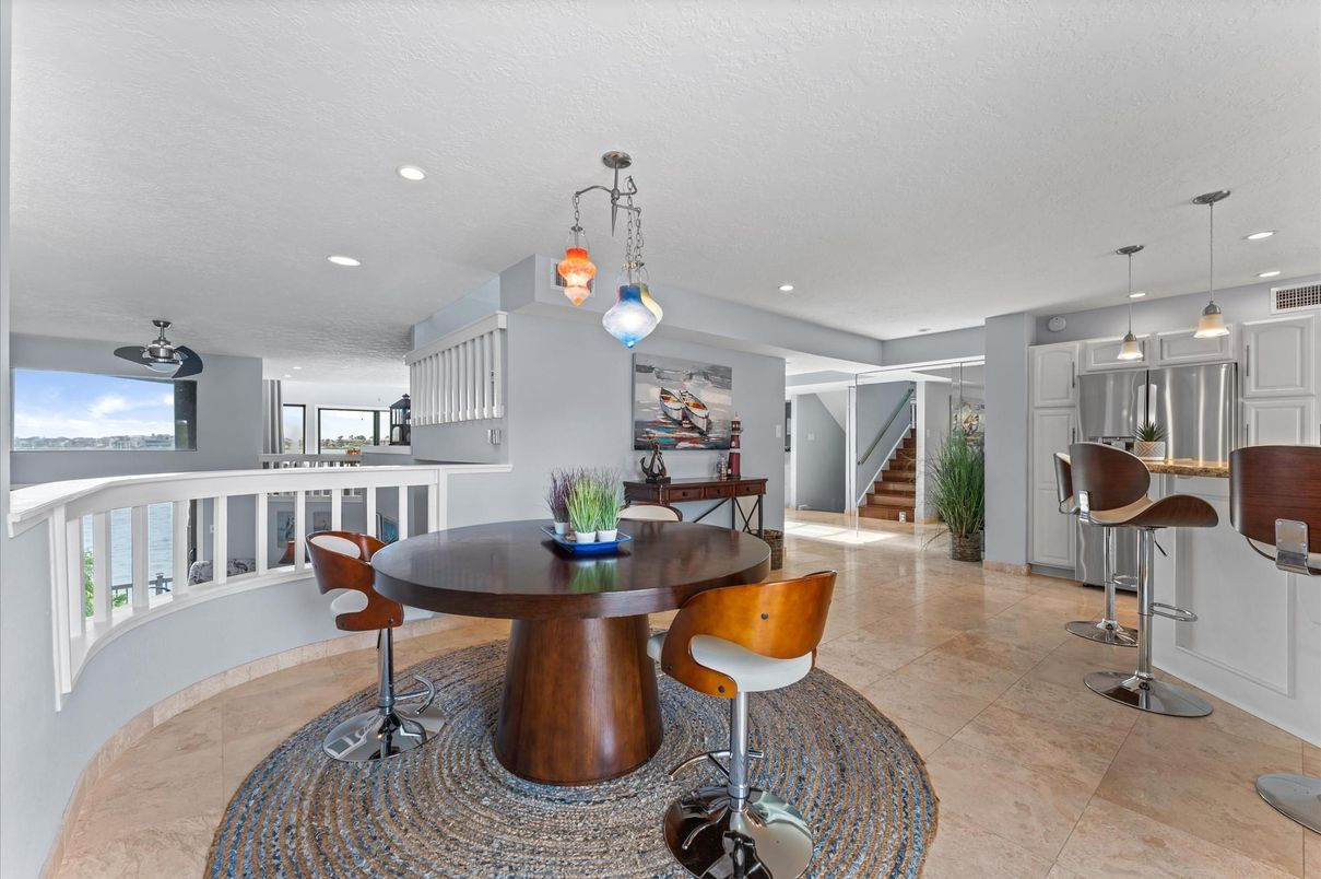 Dining room, Interior, Kitchen, Pendant Lights, Recessed Lighting