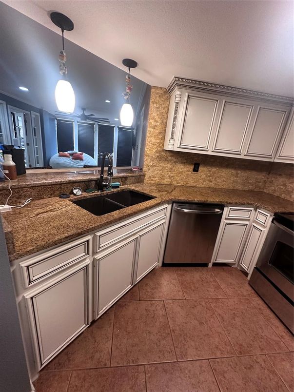 Interior, Kitchen, Pendant Lights, Recessed Lighting