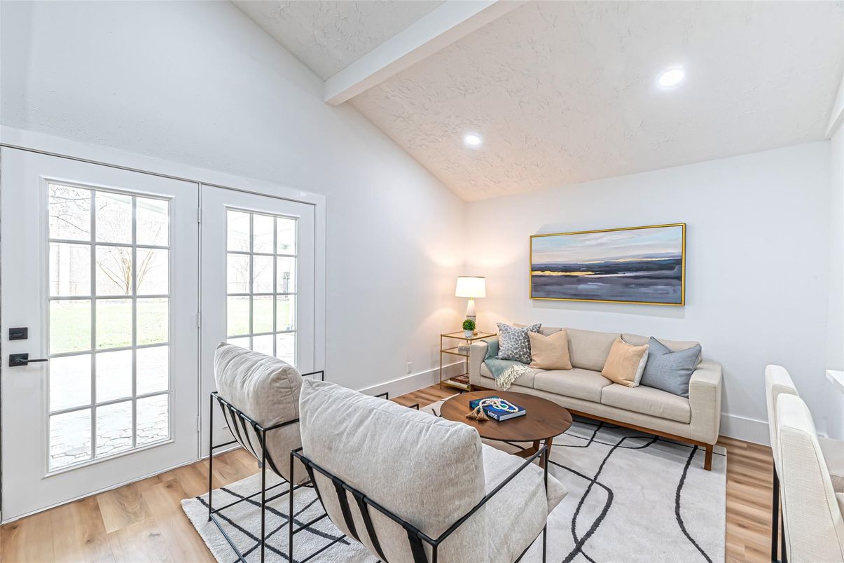 Interior, Living room, Recessed Lighting, Wood Texture Flooring
