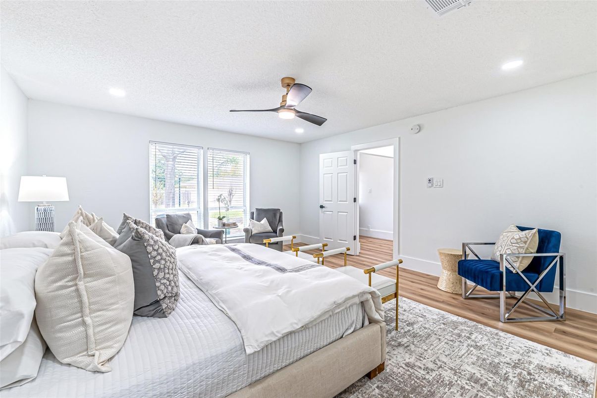 Bedroom, Interior, Recessed Lighting, Wood Texture Flooring